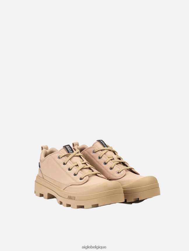 Aigle chaussures la version basse de l\'emblématique chaussure de marche en polyester recyclé martre Hommes HV42L2277