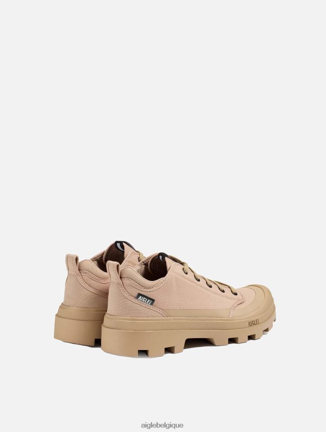 Aigle chaussures la version basse de l\'emblématique chaussure de marche en polyester recyclé martre Hommes HV42L2277